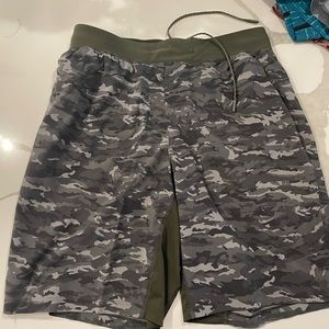 Lululemon THE short, 9” inseam, no liner